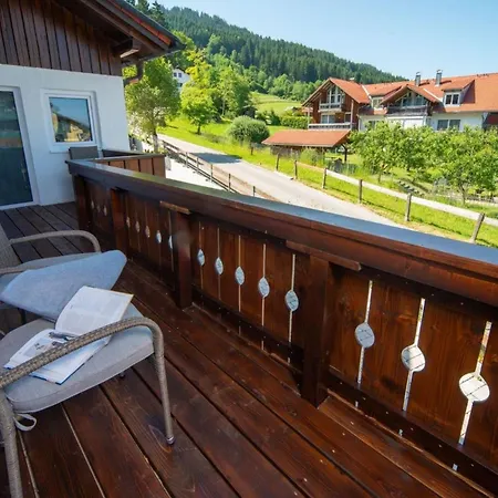 Huettenschnauzer Apartment